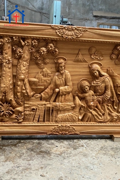 tranh-gia-dinh-thanh-gia-go