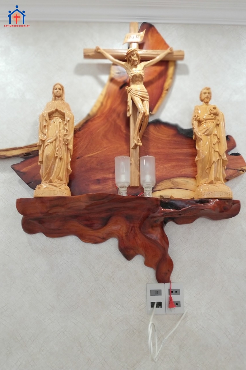 MẪU BÀN THỜ 12